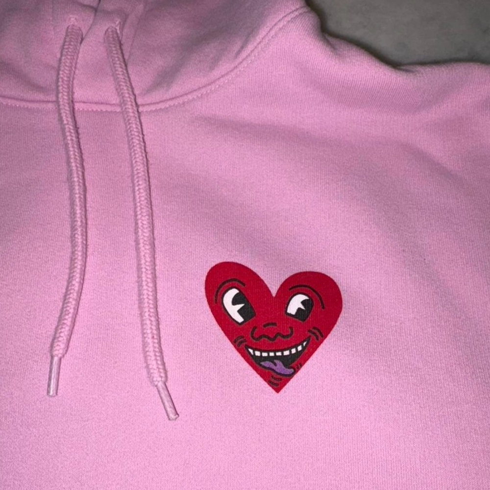 Keith Haring Heart Graphic Hoodie Men’s/Women’s - Picture 4 of 6